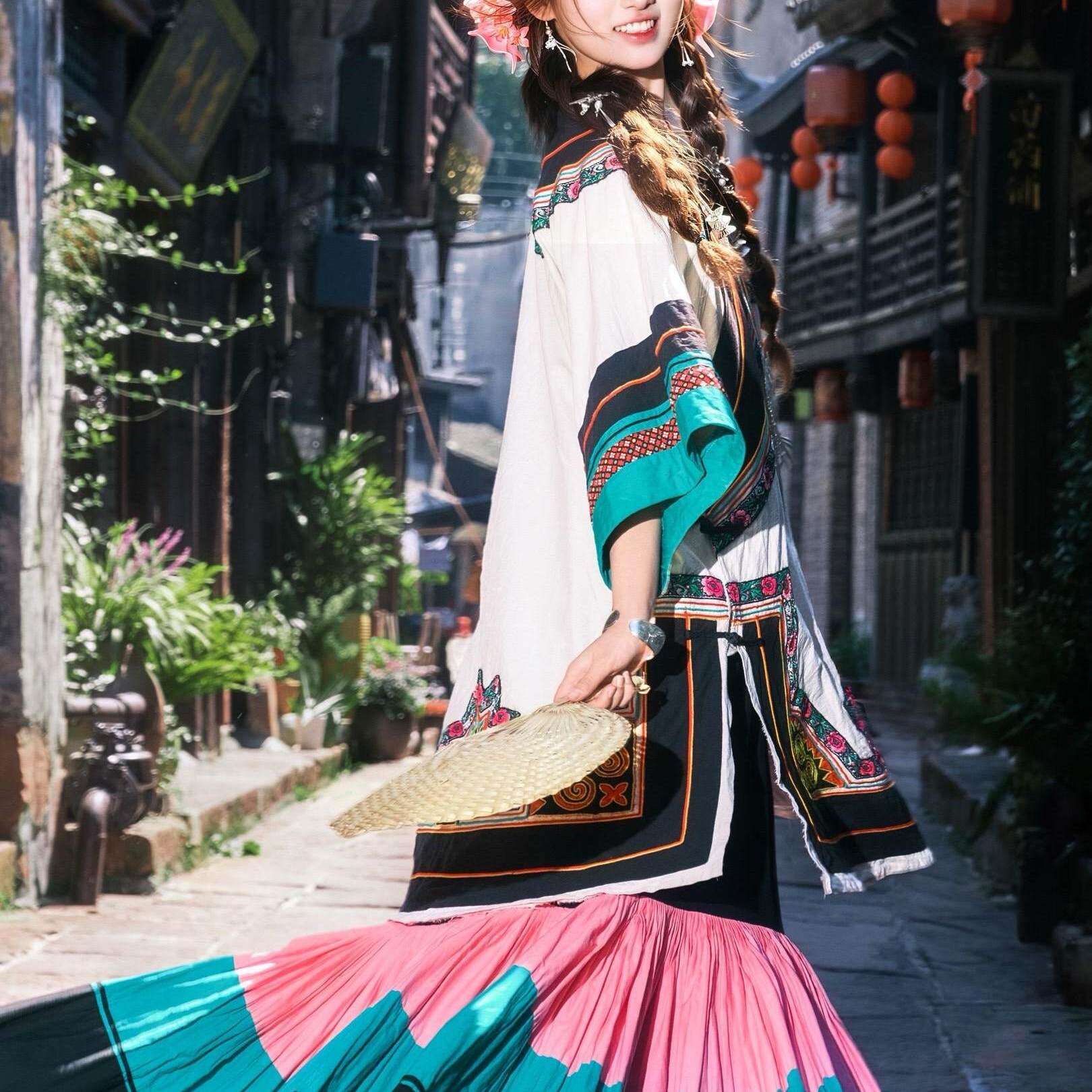 彝族凉山赛诺印花火把节套装