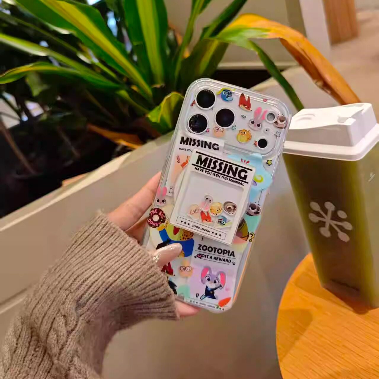 疯狂动物城尼克朱迪磁吸支架适用15苹果17promax手机壳14iPhone16