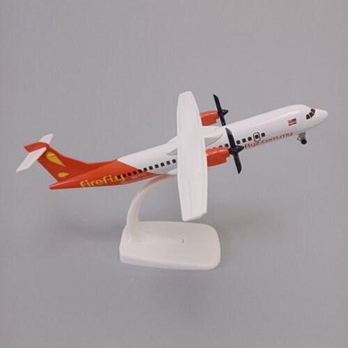 20cm马来西亚航空飞萤FireFly ATR合金仿真飞机模型带轮子/螺旋桨