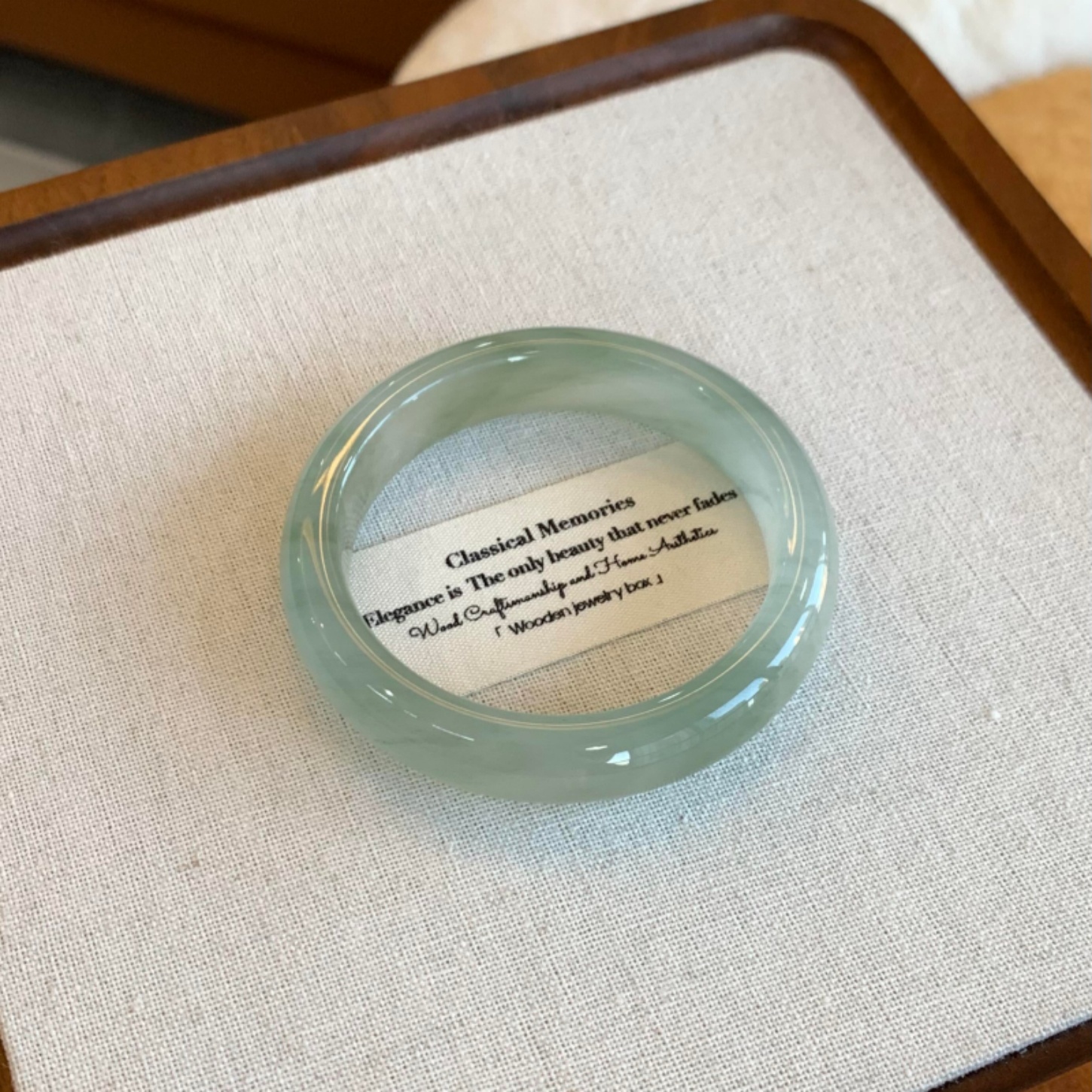 天然天山翠玉石手镯带礼盒