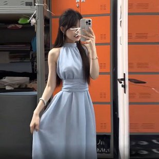 法式 海边度假收腰沙滩长裙 蓝色挂脖吊带连衣裙子女2025年夏季 新款