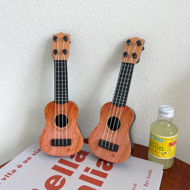 ins风复古仿真乐器迷你尤克里里可弹奏 吉他家居饰品客厅装饰摆件