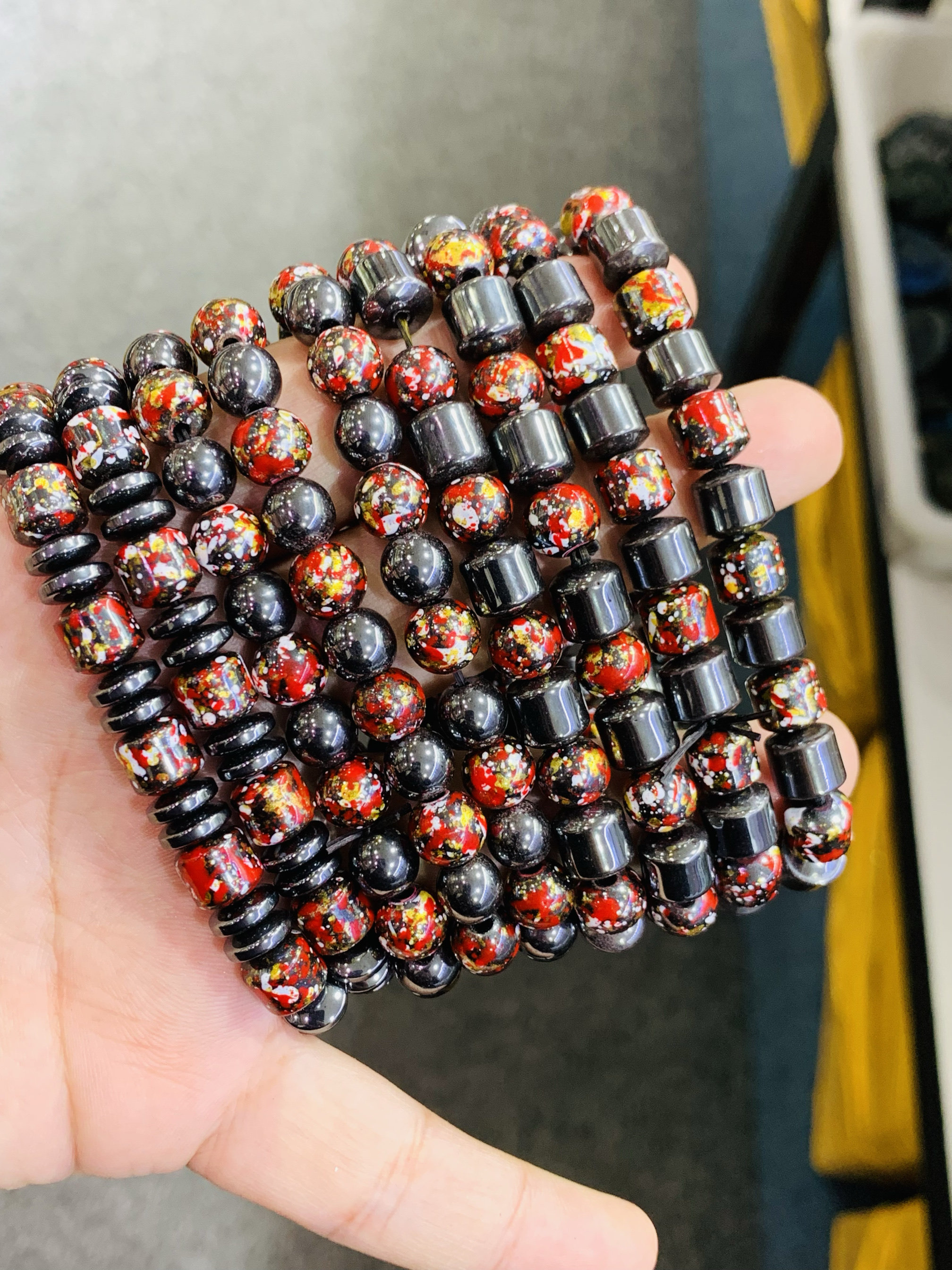 天然赤铁矿手链手串巴西黑胆石