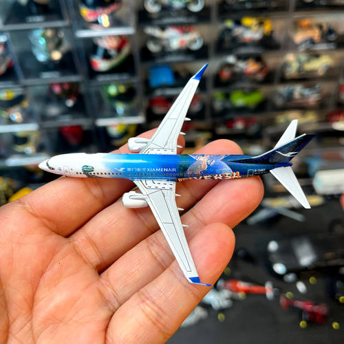 1400合金波音737-800模型