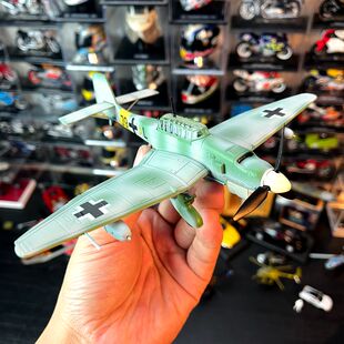 1：72比例合金飞机模型二战机德国斯图卡JU87俯冲轰炸机雪地迷彩