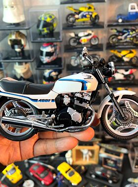 1:12合金摩托车模型青岛社本田CBX400F银白色赛车静态模型摆件