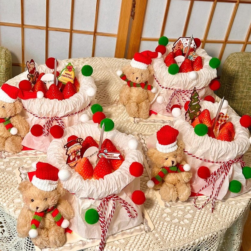 网红2025圣诞节围巾小熊蛋糕装饰红白绿混款小毛球平安夜烘焙装扮,节庆用品/礼品,蛋糕/烘焙装饰用品,淘宝优惠券,粉丝福利购,淘宝优惠卷