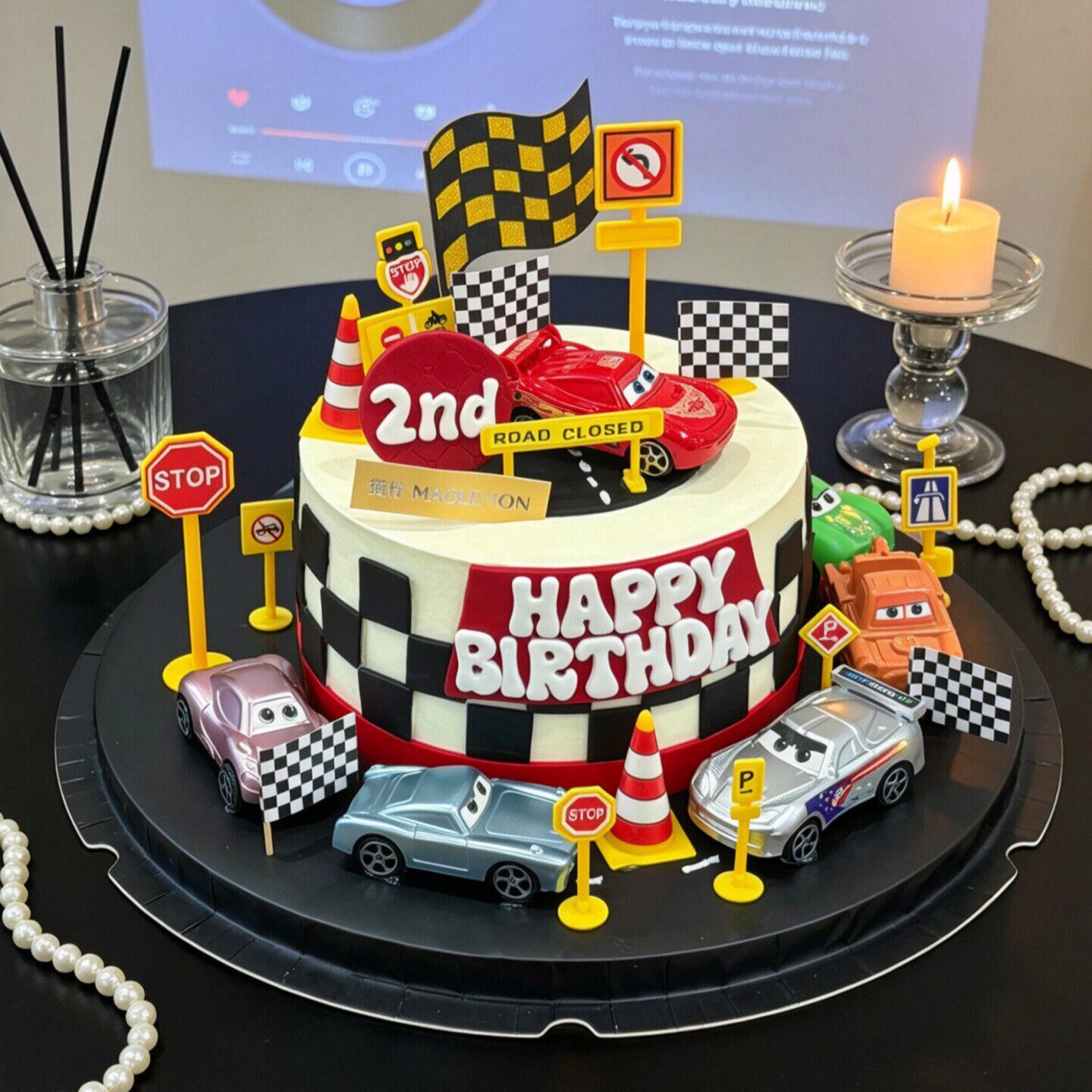 网红汽车总动员蛋糕装饰摆件闪电麦昆赛车旗路障儿童生日甜品插件