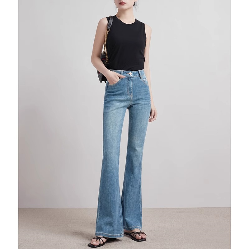浅蓝色春秋季新款高腰宽松微喇牛仔裤女显瘦小个子四面弹喇叭裤子