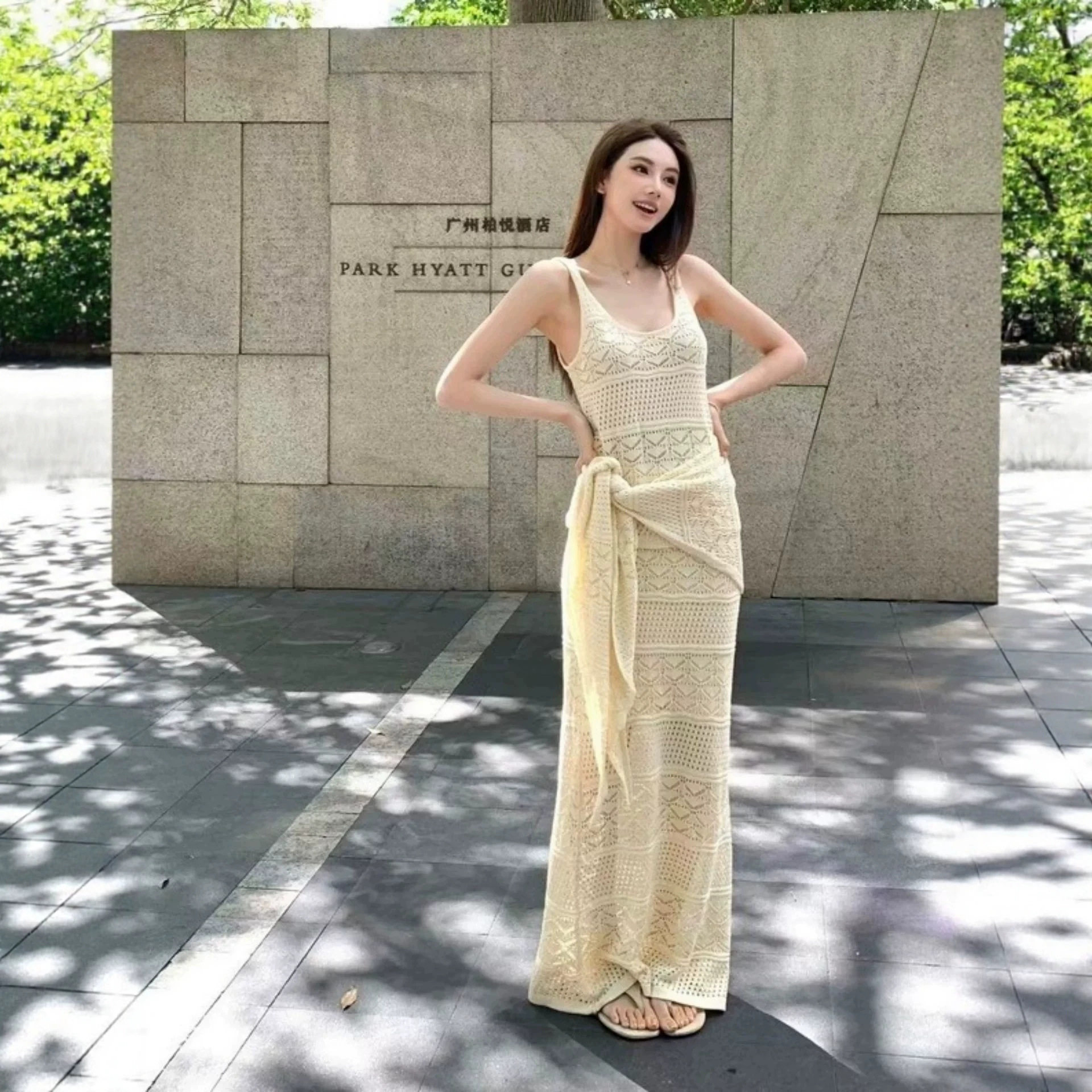 韩系休闲套装女夏季海边度假穿搭绝美漂亮亚麻披肩吊带背心长裙子