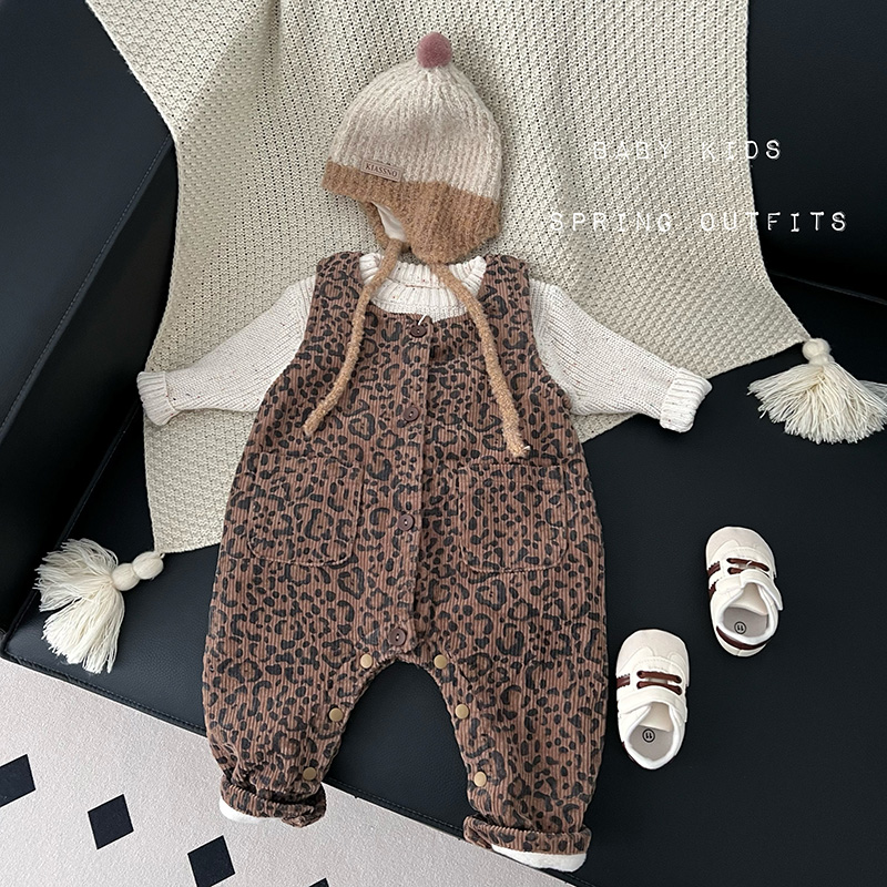 宝宝冬装衣服婴幼儿童冬季加绒灯芯绒无袖连体衣豹纹洋气背带裤子