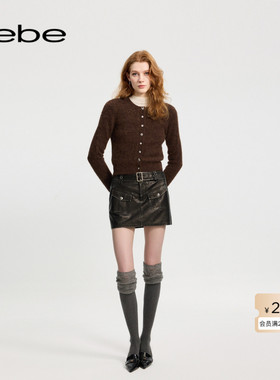 bebe冬季系列女士设计感复古气质A字短款皮裙半身裙420211