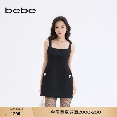 bebe秋冬女士无袖大方领珍珠钻链装饰花苞小黑裙450004
