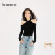 女士含羊毛圆领露肩设计修身 bebe2025秋季 新款 针织上衣330512