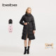 bebe冬季 系列女士绗缝压线金属插扣腰带长款 羽绒服403101