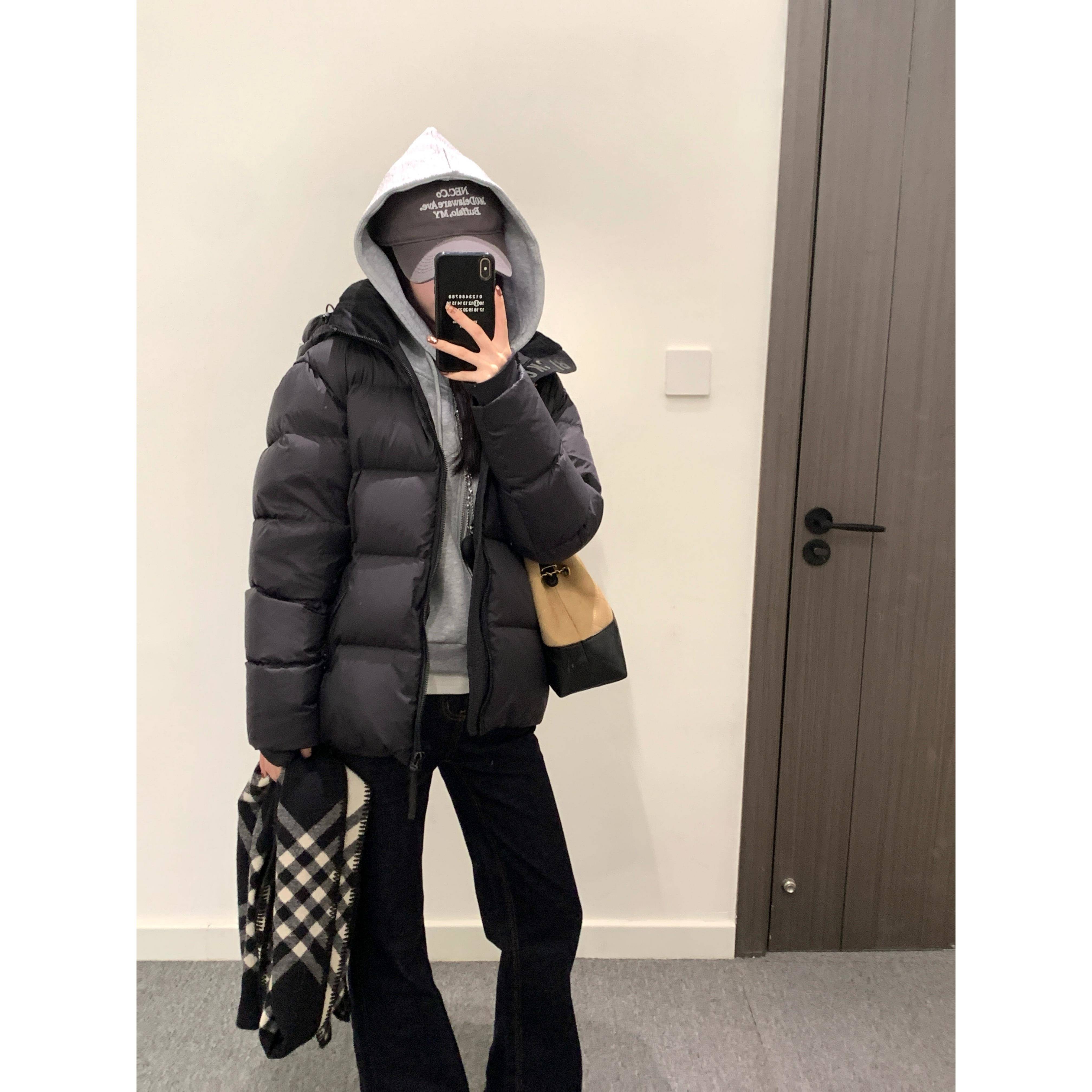 五月梅子95白鸭绒羽绒服女款冬季2025年新款短款男加厚黑色面包服