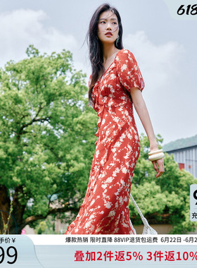 衣香丽影红色方领碎花连衣裙女2026年夏装新款氛围感法式大摆裙子