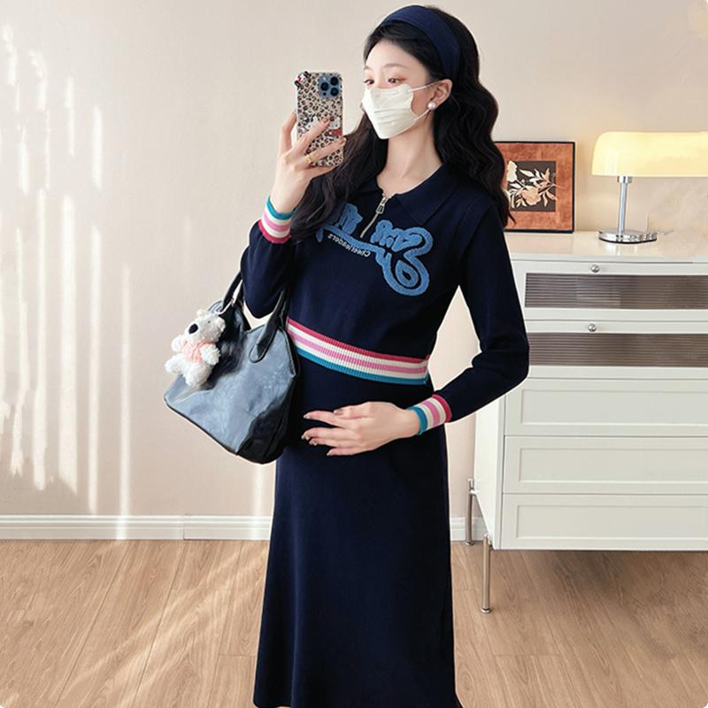 美式孕妇秋冬针织连衣裙2024新款撞色条纹长裙气质显瘦修身连衣裙