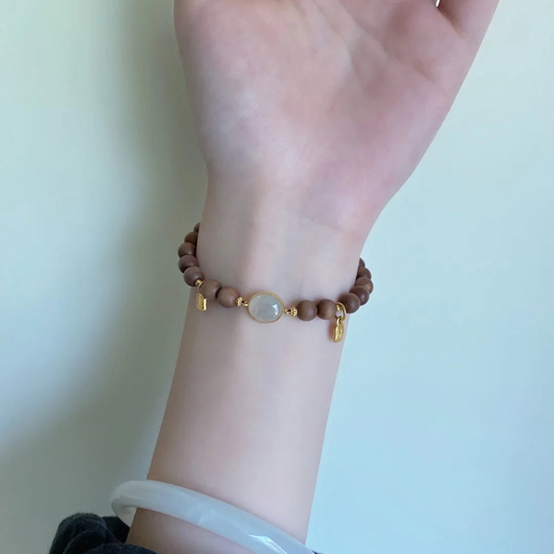 天然翡翠蛋面老山檀手串2023年新款爆款黄金福牌檀香木手链送女友