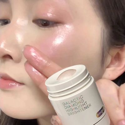 Pearlescent Diamond Highlighting Liquid Intense Sparkle Full