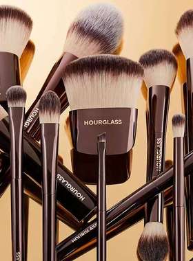 1PCS Makeup Brushes Angled Foundation Buffing Brush Conceale