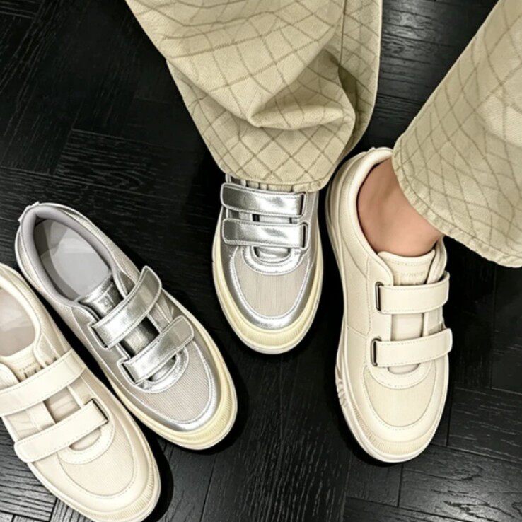 春夏透气网面魔术贴内增高小白鞋