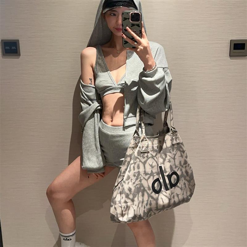 正品速发 针织运动连帽卫衣yoga休闲跑步宽松吊带背心短裤套装