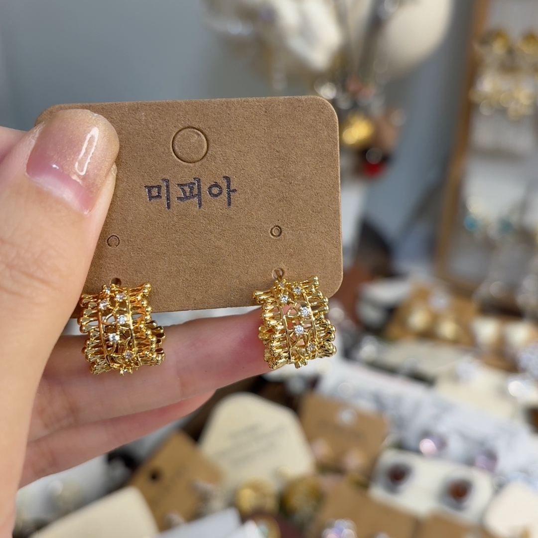 满2件或者满30元包邮