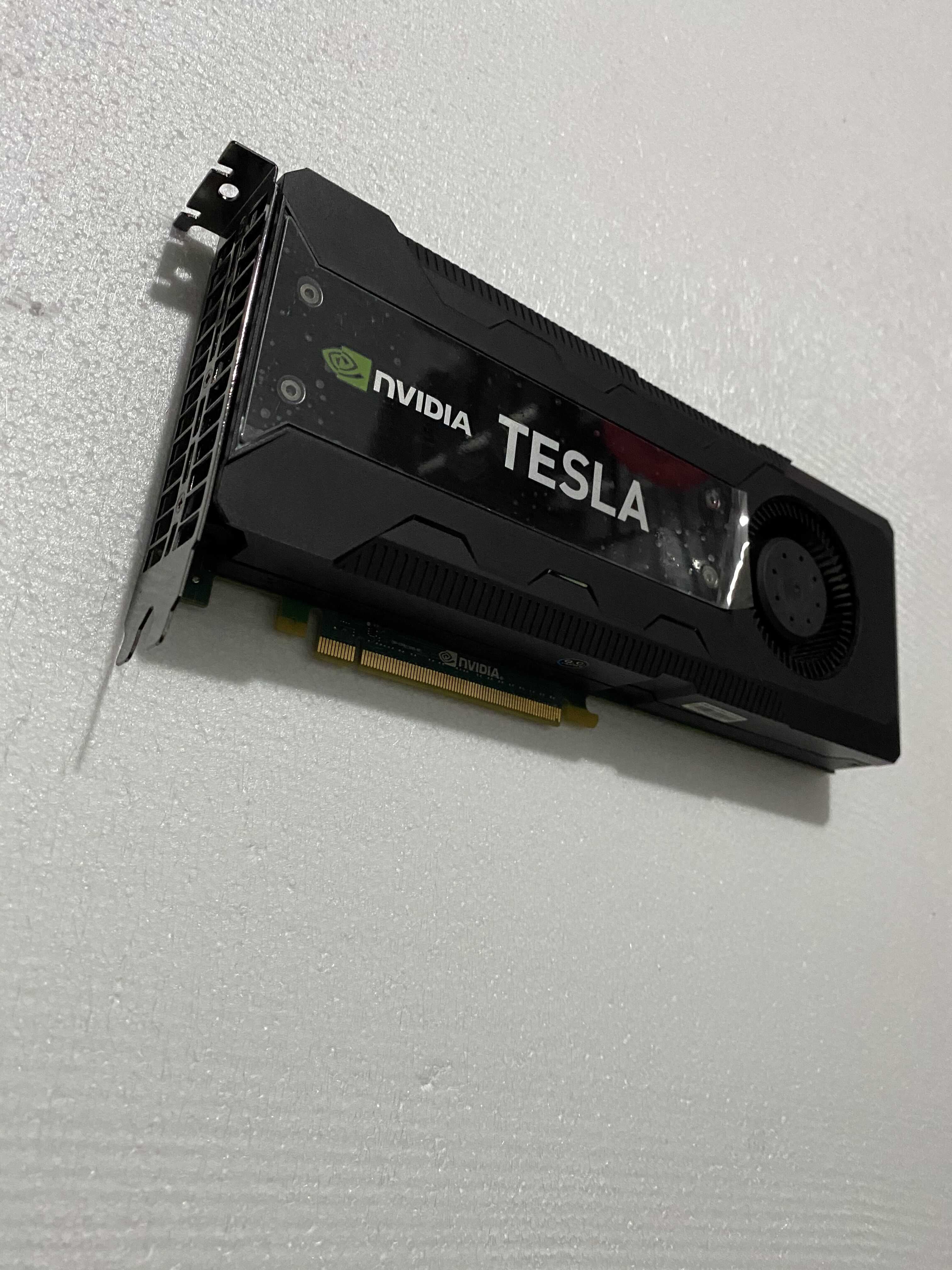 计算显卡nvidia tesla k20c带风扇显存5G 95新非边远地区包邮