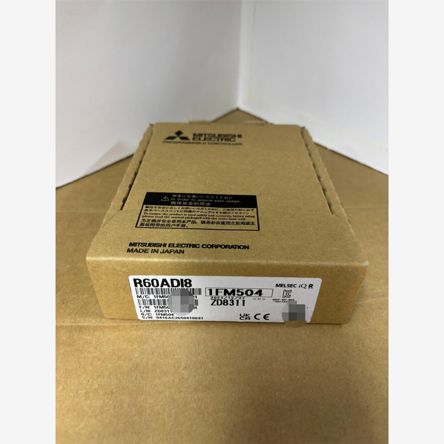 三菱R60ADI8，实物图片，