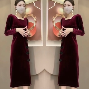 新中式 时尚 盘扣复古改良开叉旗袍 新款 高级感方领连衣裙女2026春季