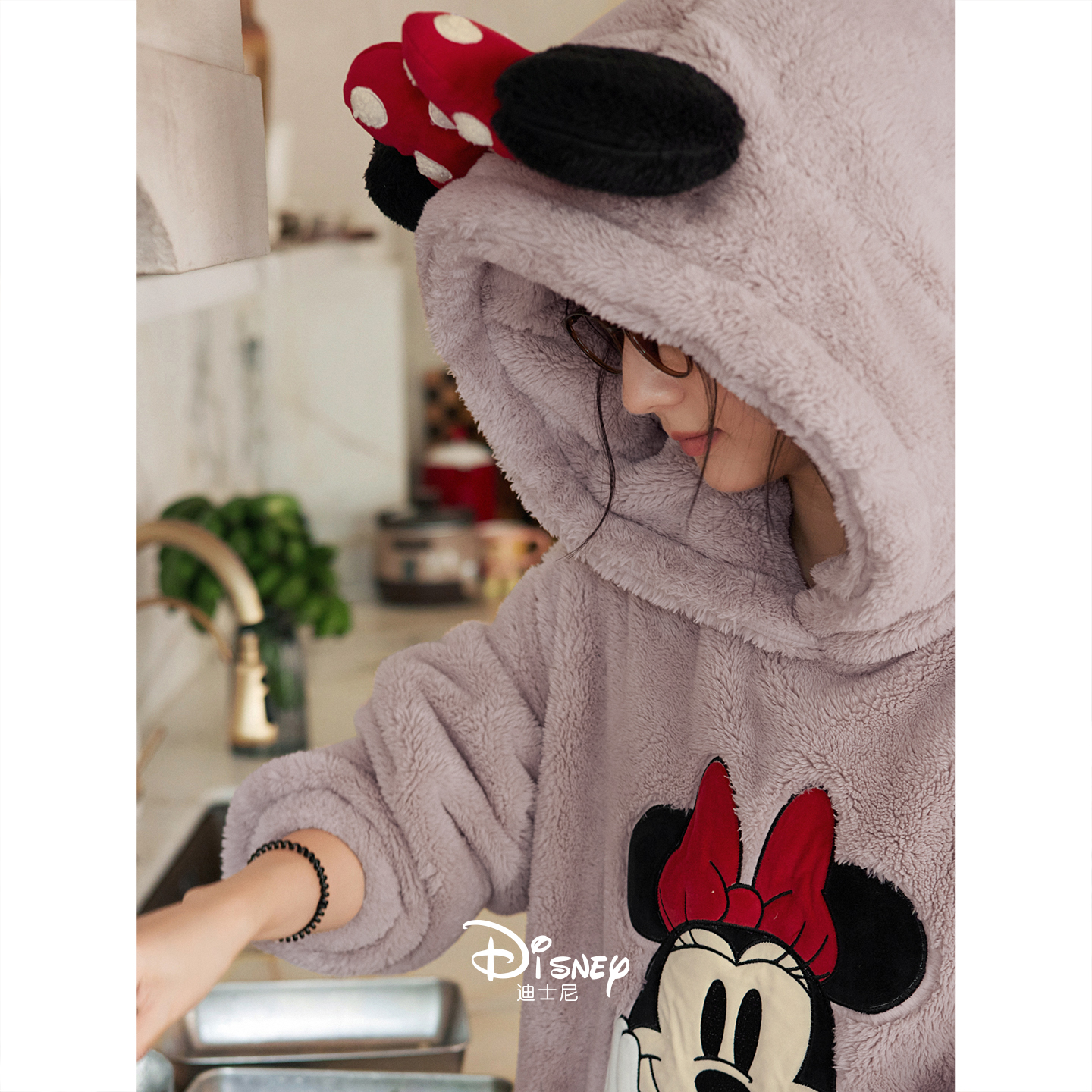 迪士尼法兰绒保暖米奇连帽睡裙