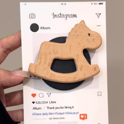 创意可爱木马大象磁吸支架适用MagSafe手机强力吸附桌面懒人支架