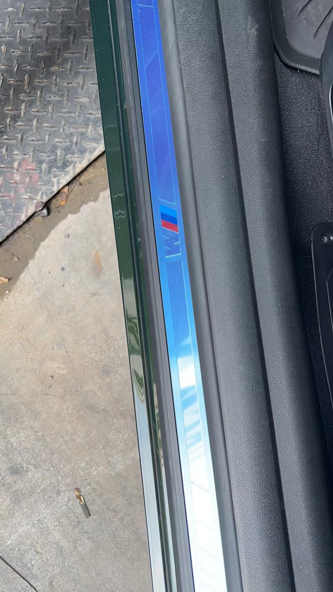 BMW宝马原厂 新款4系敞篷车型 G23 车门M标志 迎宾条 门槛条 单条