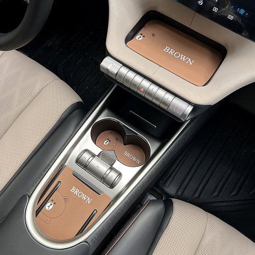 比亚迪海豚水杯垫储物槽垫