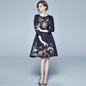 RY1498#提花刺绣水草花朵连衣裙