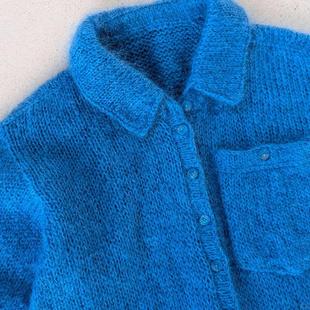 今年流行的克莱因蓝翻领针织毛衣外套女2025新款慵懒高级感早春季