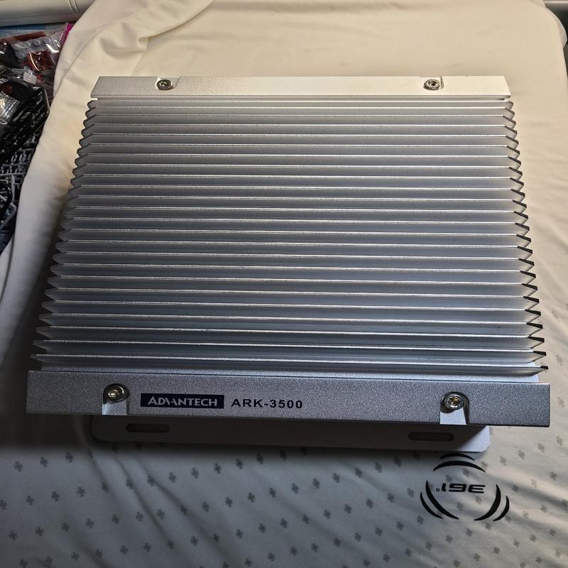 ARK3500  i7三代cpu   双千兆网口 8G内存p