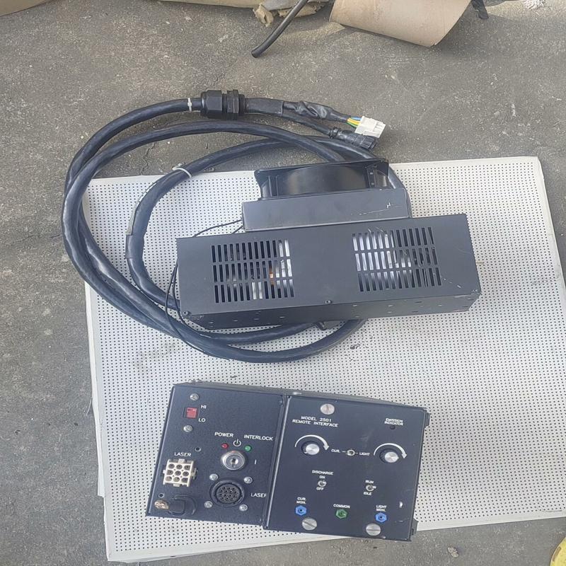 剪线拆机的jds uniphase 2501和2211-2p