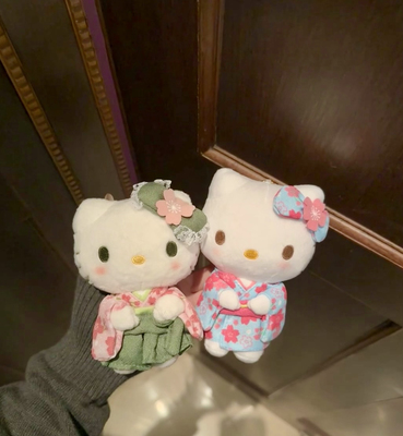 和服hellokitty挂件～樱花辣妹凯蒂猫书包钥匙扣毛绒公仔包挂饰