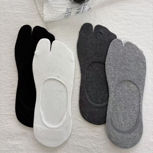 大苌巾SD3403无痕分趾袜浅口隐形船袜黑白灰纯色点胶防掉跟二指船