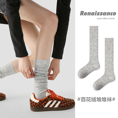 文艺复兴吸汗女士羊毛中筒袜