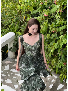 现有货秒发露露24夏季新款优雅温柔长款蛋糕裙吊带连衣裙LPB5078