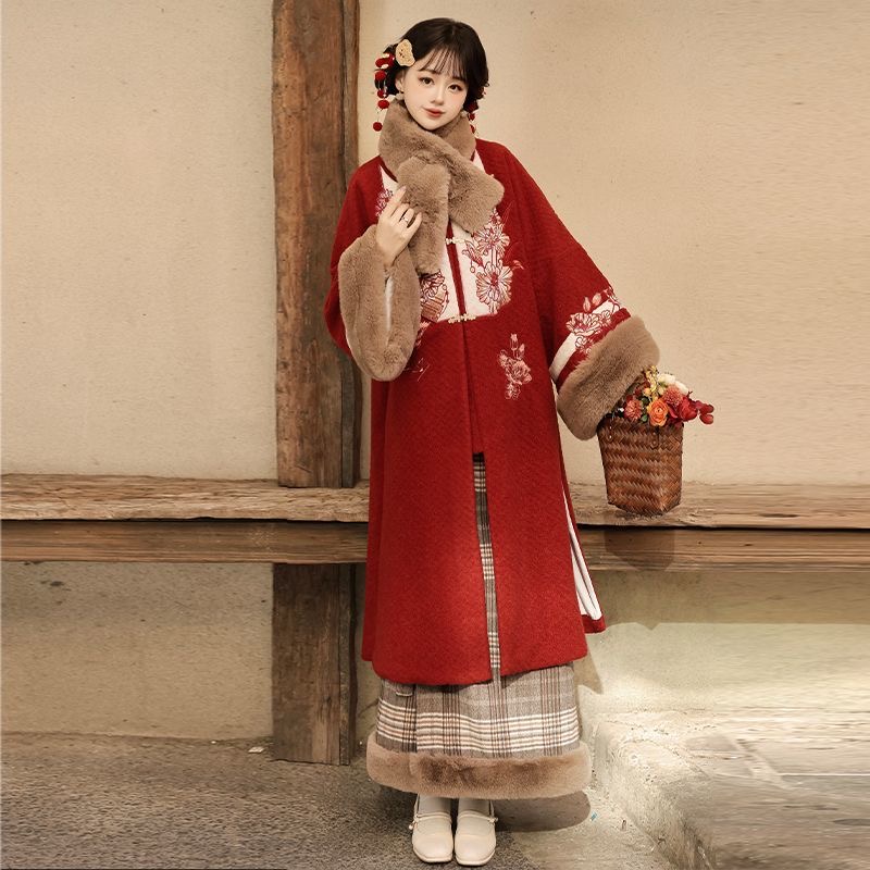 洛依原创汉服女【暖暖】新中式毛呢外套格子裙加绒加厚日常秋冬款