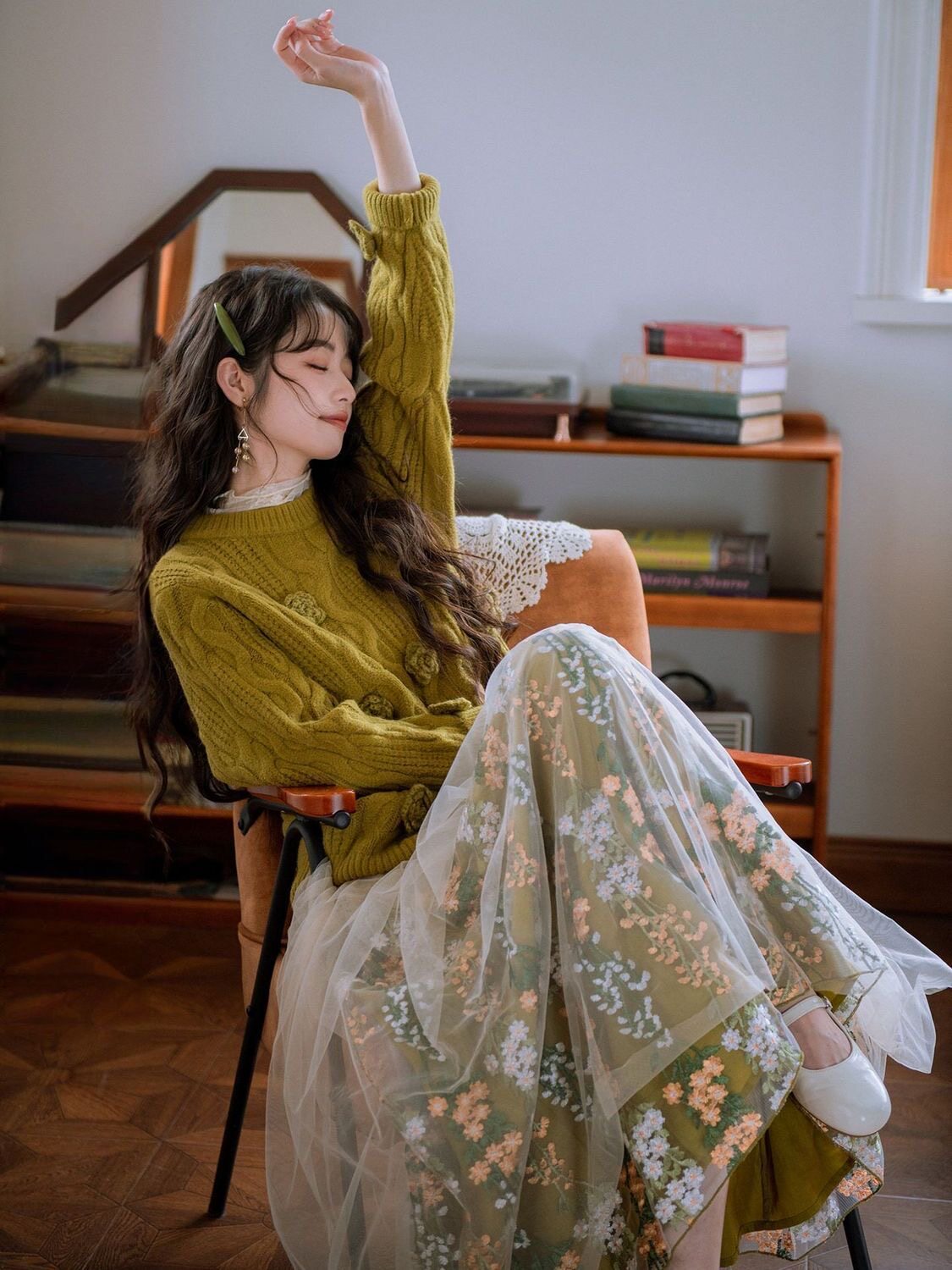 2026春季新款复古芥末绿钩花针织衫毛衣女秋冬立体花朵上衣两件套