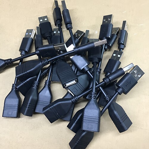 U盘鼠标键盘手机充电数据传输