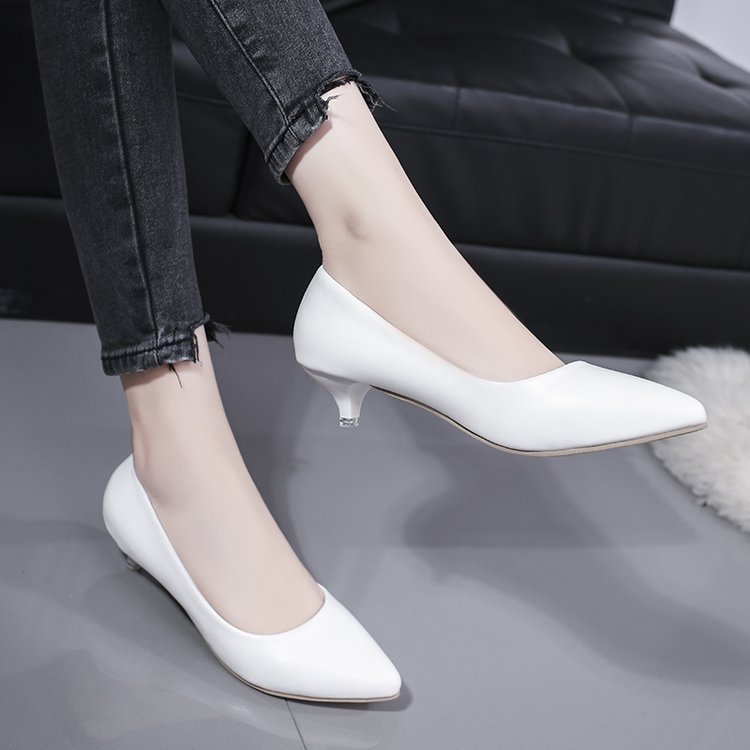 2-3cm白色单鞋矮跟尖头职业皮鞋