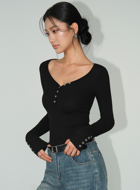 NEVA HU红色复古V领长袖针织T恤女秋季修身显瘦内搭打底衫上衣