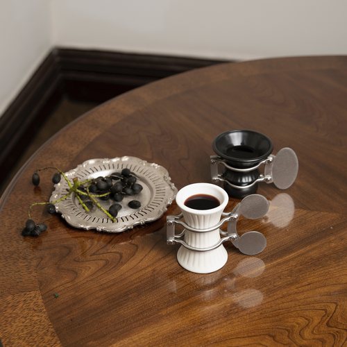 CR3304单耳环抱酒杯敞口/细口