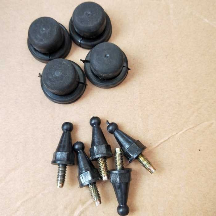 适配众泰T600T700大迈X5X7SR79发动机上护板螺丝盖板支柱胶垫胶墩